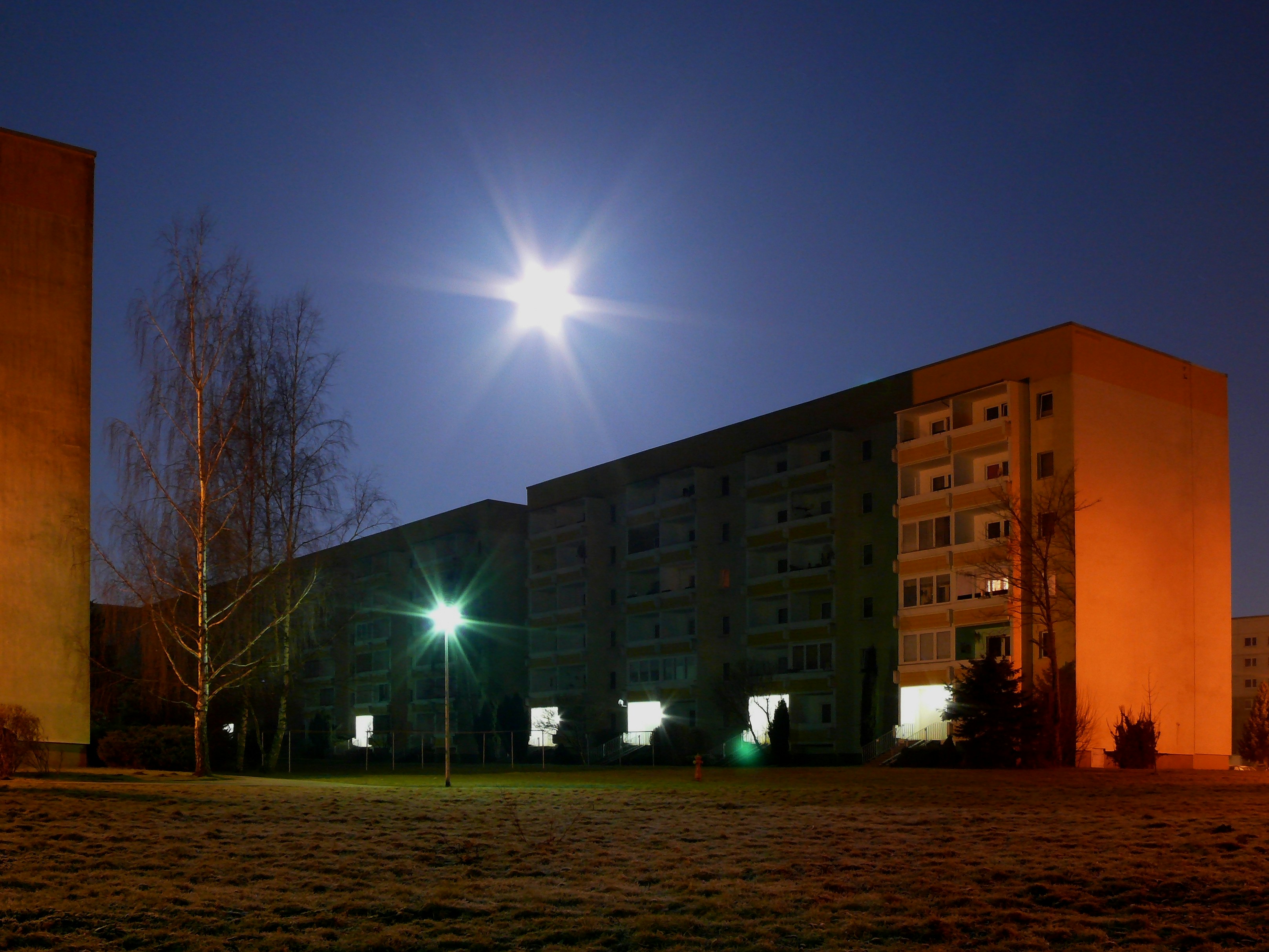 lutz-stallknecht-yFSZWvWipcI-unsplash